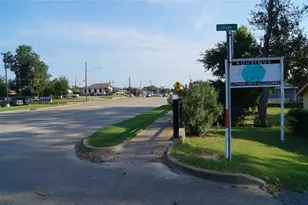 402 College St, Canton, TX 75103 - Photo 27