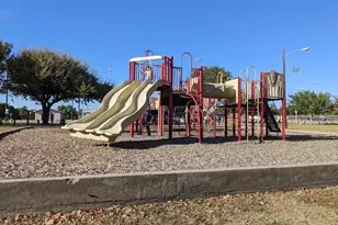 2312 N Shannon St, Sherman, TX 75092 - Photo 27