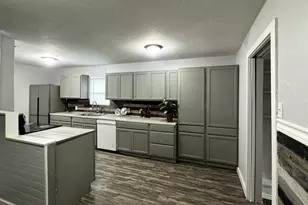 2312 N Shannon St, Sherman, TX 75092 - Photo 7