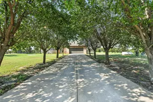 1286 Co Rd 4698, Boyd, TX 76023 - Photo 29