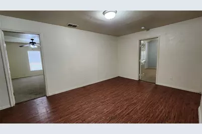 1309 Bridges Street, Denton, TX 76208 - Photo 5