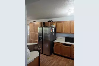 634 E Eubank Street, Mabank, TX 75147 - Photo 25