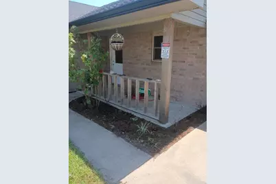 634 E Eubank Street, Mabank, TX 75147 - Photo 5