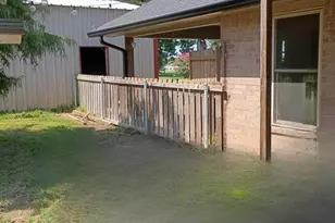634 E Eubank St, Mabank, TX 75147 - Photo 29