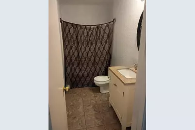 634 E Eubank Street, Mabank, TX 75147 - Photo 17