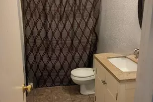 634 E Eubank St, Mabank, TX 75147 - Photo 17