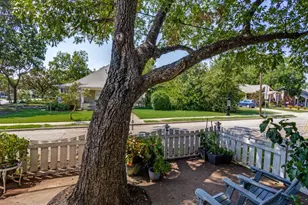 620 W Virginia St, McKinney, TX 75069 - Photo 31