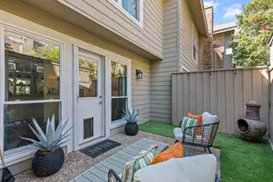 8439 Barnaby St, Dallas, TX 75243 - Photo 23