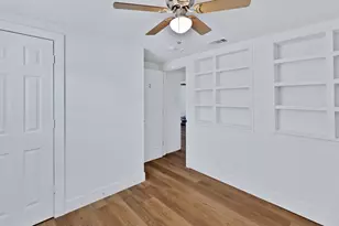 530 2nd St, Grand Prairie, TX 75051 - Photo 9