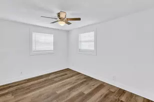 530 2nd St, Grand Prairie, TX 75051 - Photo 7