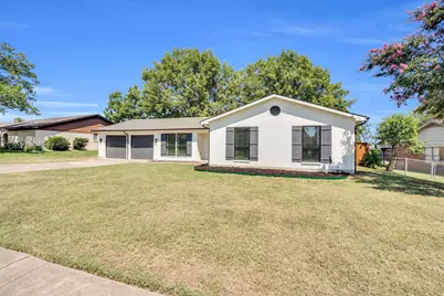 112 Lochness Lane, Benbrook, TX 76126 - Photo 27