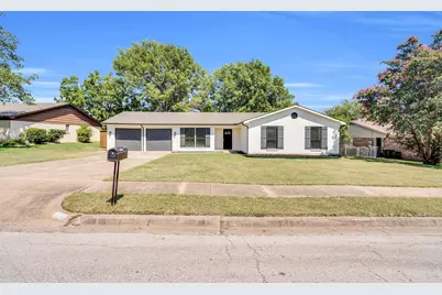 112 Lochness Lane, Benbrook, TX 76126 - Photo 25