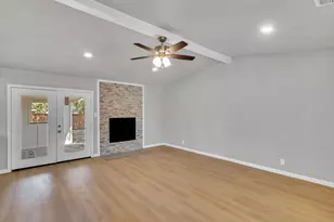 112 Lochness Ln, Benbrook, TX 76126 - Photo 3