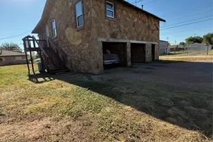 1857 S 14th St, Abilene, TX 79602 - Photo 5