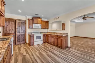 716 N Harrison Ave, Sherman, TX 75090 - Photo 7