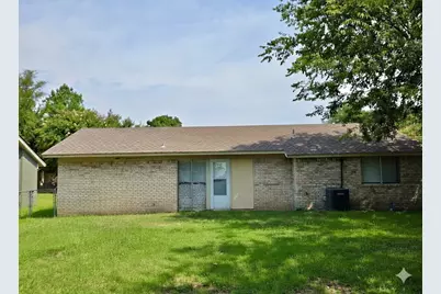 4625 Kyle Drive, Balch Springs, TX 75180 - Photo 5