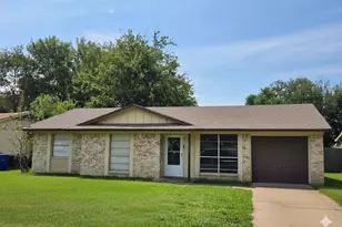 4625 Kyle Dr, Balch Springs, TX 75180 - Photo 3