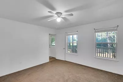 300 Bowden Circle, Burleson, TX 76028 - Photo 11