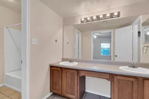 300 Bowden Cir, Burleson, TX 76028 - Photo 13