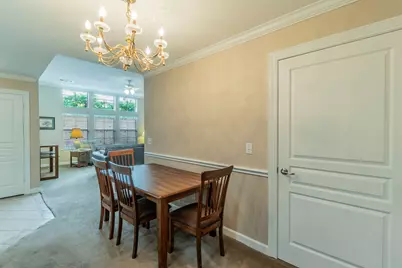 804 Beechcraft Avenue, Grand Prairie, TX 75051 - Photo 9