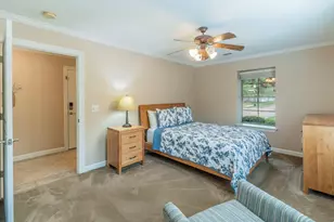 804 Beechcraft Ave, Grand Prairie, TX 75051 - Photo 13