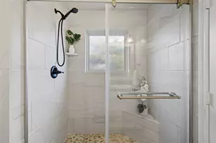 5843 Lake Point Dr, Arlington, TX 76016 - Photo 23