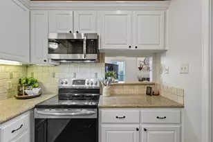 5843 Lake Point Dr, Arlington, TX 76016 - Photo 9