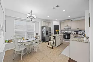 557 Vickie St, Crowley, TX 76036 - Photo 11