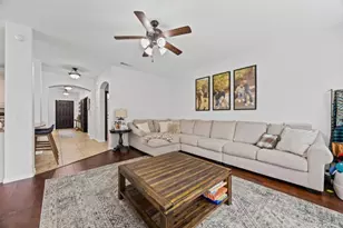 557 Vickie St, Crowley, TX 76036 - Photo 9