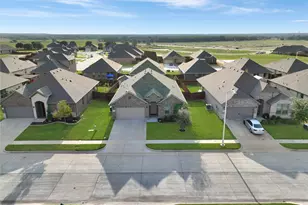 1829 Ruffian Rd, Granbury, TX 76049 - Photo 29