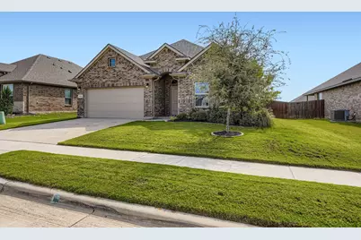 1829 Ruffian Road, Granbury, TX 76049 - Photo 3