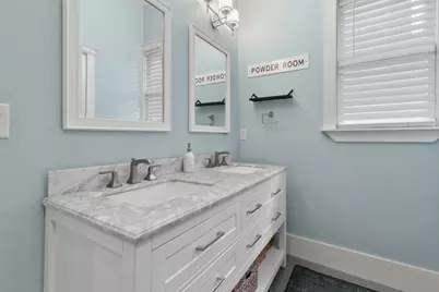 222 S Edgefield Avenue, Dallas, TX 75208 - Photo 15