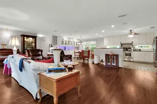 206 Clements Rd, Whitesboro, TX 76273 - Photo 7