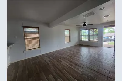 5233 Wellesley Avenue, Fort Worth, TX 76107 - Photo 7