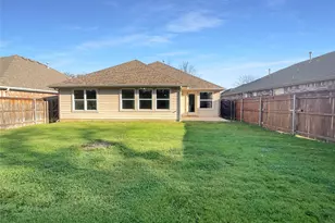 500 Maverick Dr, Lake Dallas, TX 75065 - Photo 11