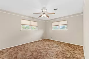 913 N Main St, Springtown, TX 76082 - Photo 25