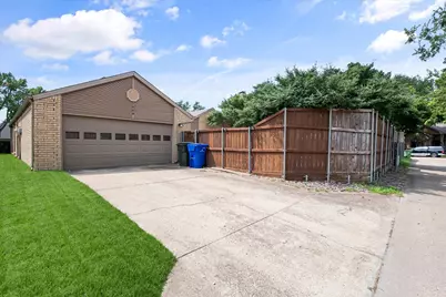 1036 Clinton Street, Carrollton, TX 75007 - Photo 37