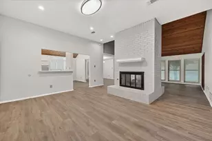 1036 Clinton St, Carrollton, TX 75007 - Photo 9