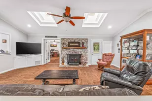 1722 Wanda Way, Arlington, TX 76001 - Photo 5