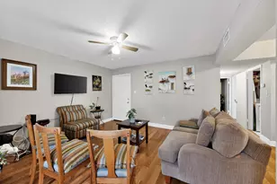 7431 Holly Hill Dr, Dallas, TX 75231 - Photo 9