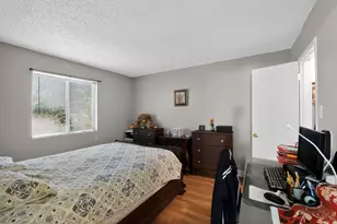 7431 Holly Hill Dr, Dallas, TX 75231 - Photo 23