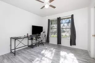 205 Royal Oaks Dr, Greenville, TX 75402 - Photo 9