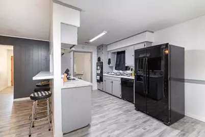 205 Royal Oaks Drive, Greenville, TX 75402 - Photo 7