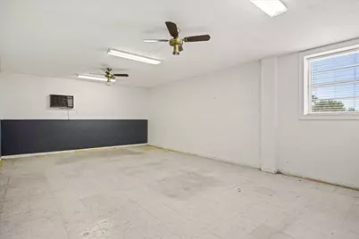 1497 W Highway 67 #E, Glen Rose, TX 76043 - Photo 17