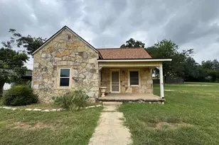 506 9th St, Hico, TX 76457 - Photo 23