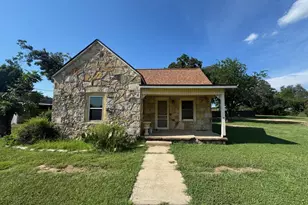506 9th St, Hico, TX 76457 - Photo 1