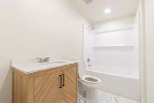 5713 Madge Pl, Haltom City, TX 76117 - Photo 13