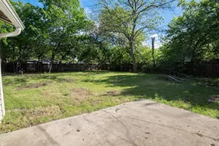 5713 Madge Pl, Haltom City, TX 76117 - Photo 17