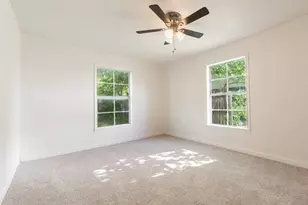 5713 Madge Pl, Haltom City, TX 76117 - Photo 11