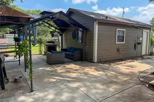 104 Dixon St, Cleburne, TX 76033 - Photo 25